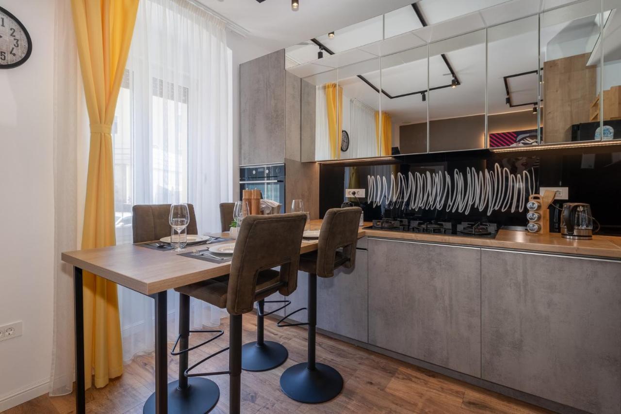 Apartments Barbis Rijeka Exterior photo