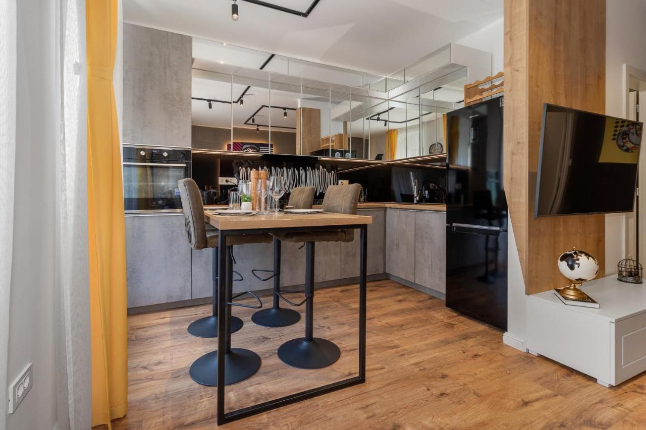 Apartments Barbis Rijeka Exterior photo